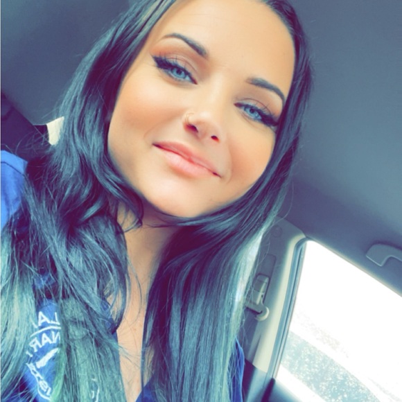 Meet your Posher, Kenzie - Picture 5 of 5